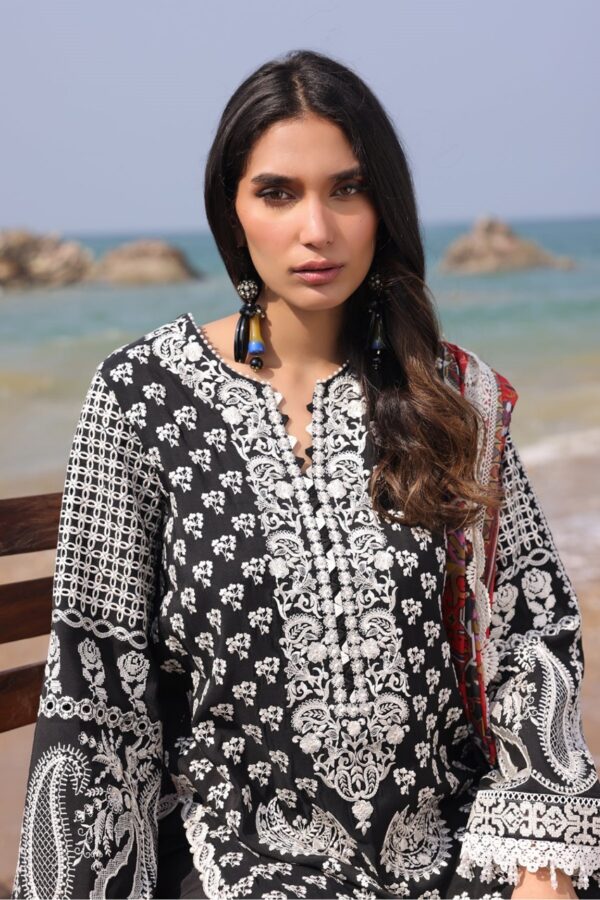 SL 75-ANOUD | Hania Luxury Lawn'25 BY IMROZIA - Image 3