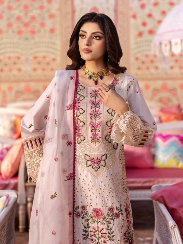 D-06 Eileen | Husn E Jahan BY MAHNUR 3PC Luxury Lawn - Image 3