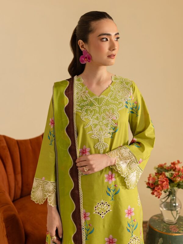 LP - 08 | Leila Printkari Edit Lawn BY Mahnur - Image 3