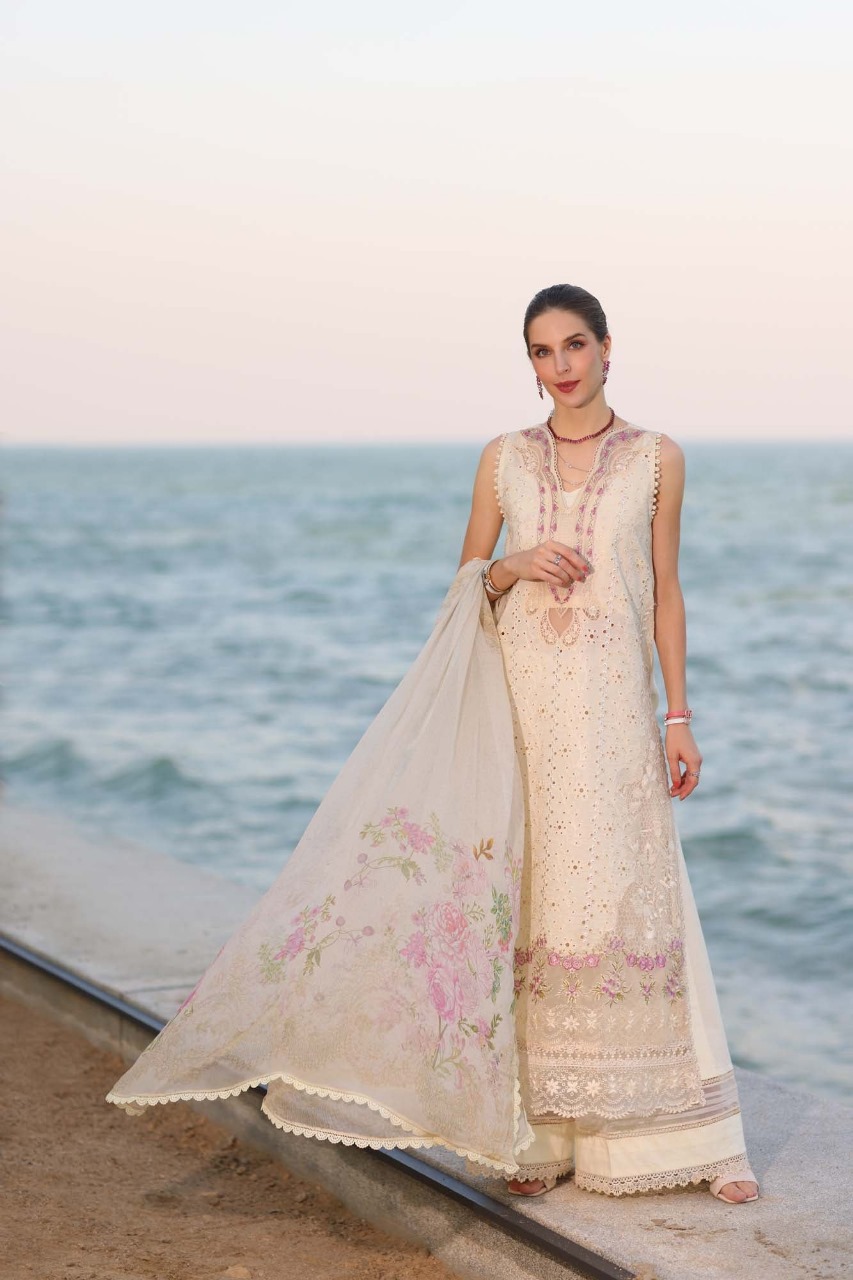 D3-A | Noor by SAADIA ASAD