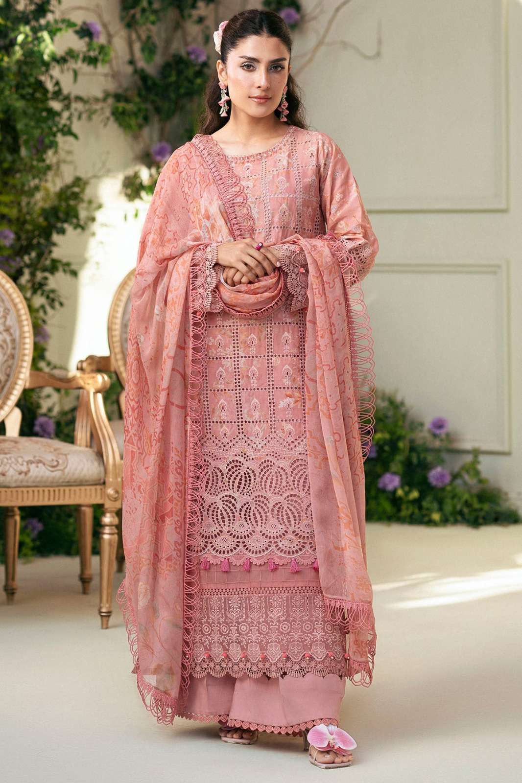 5427-LOTUS | Amal Embroiderd Lawn | Motifz