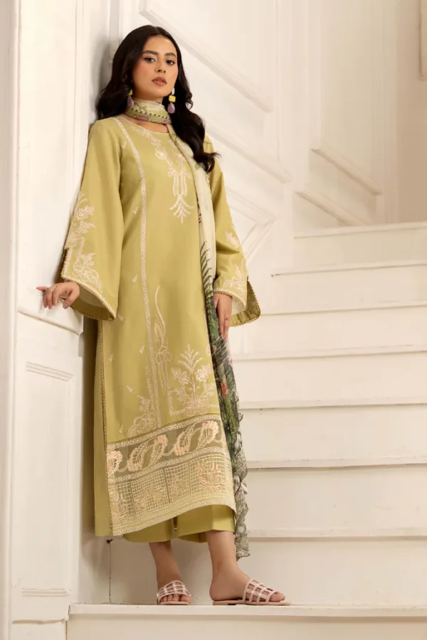D07 | Inara Embroiderd Lawn'25 | Humdum