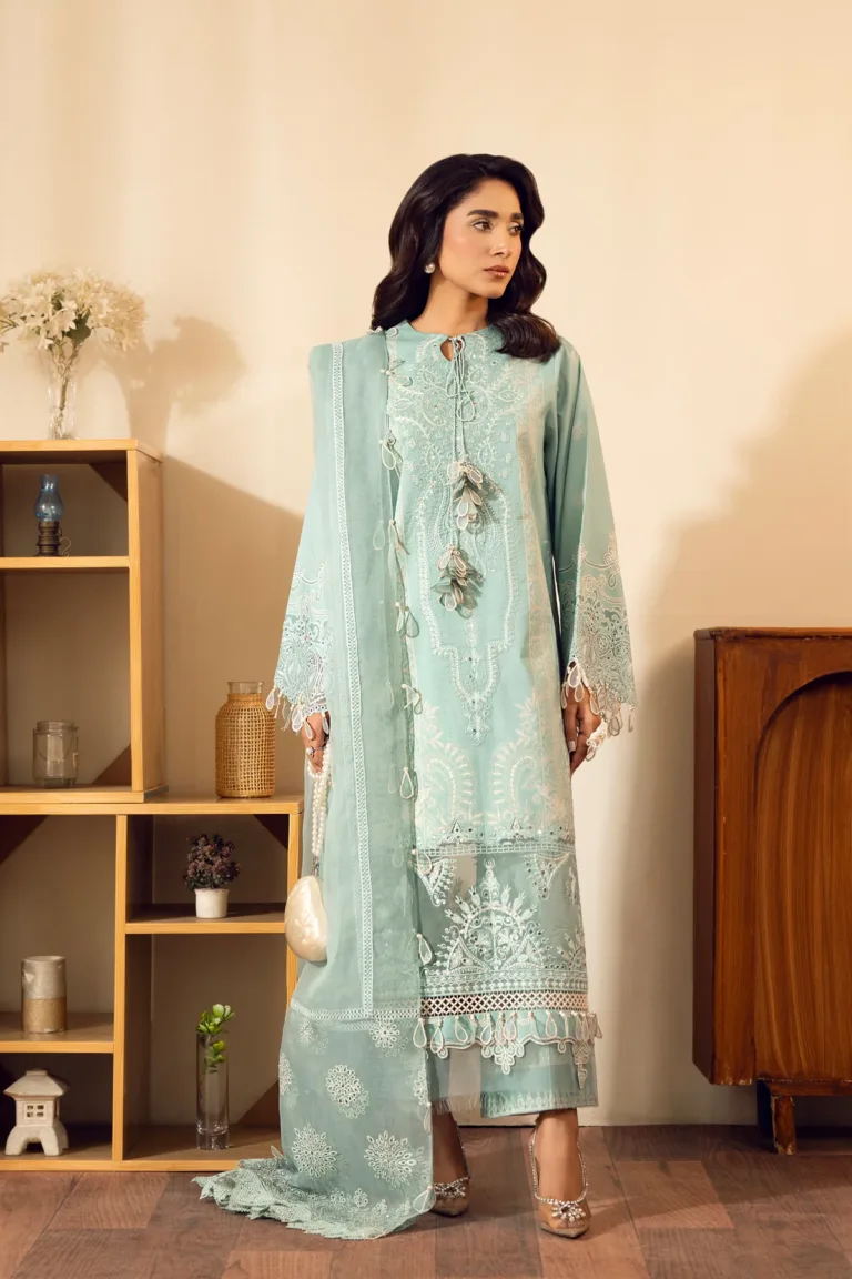 SE-V4-06 | Subday Bloom Embroidered Lawn | Tana Bana