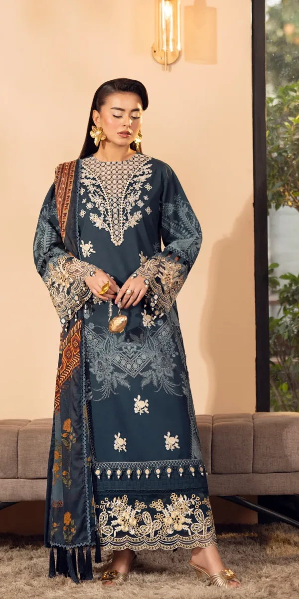 SE-V4-08 | Subday Bloom Embroidered Lawn | Tana Bana