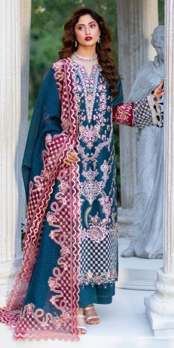 Adelle | Sophia Luxury Lawn | Mahnur