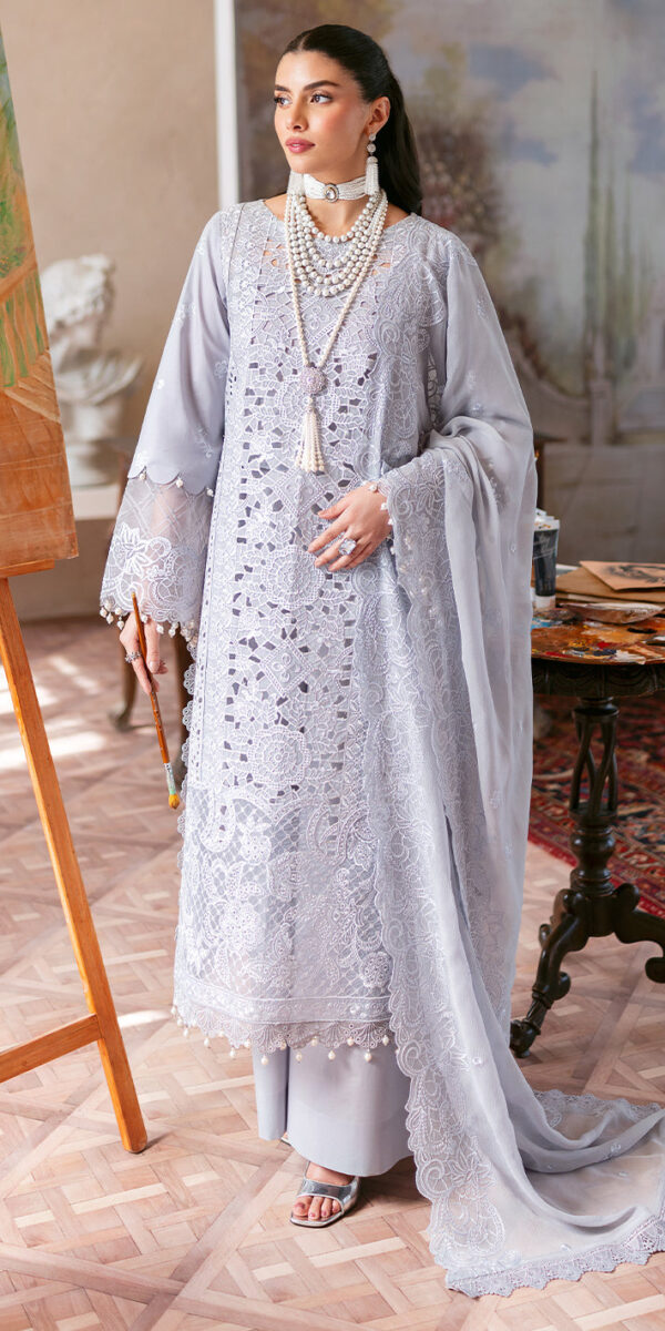 Ari | Sophia Luxury Lawn | Mahnur