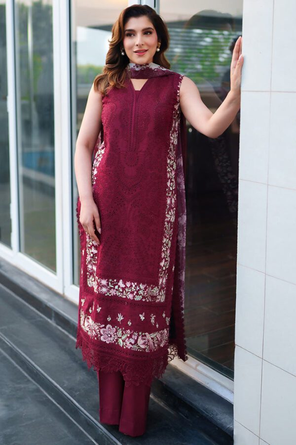 VIELLA | Symphony Luxury Lawn'26 | Neeshay