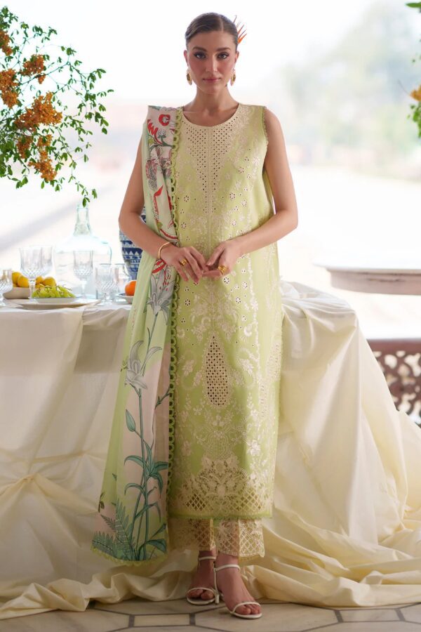 NL-06 | Nilofer Luxury Lawn'26 | Mahnur