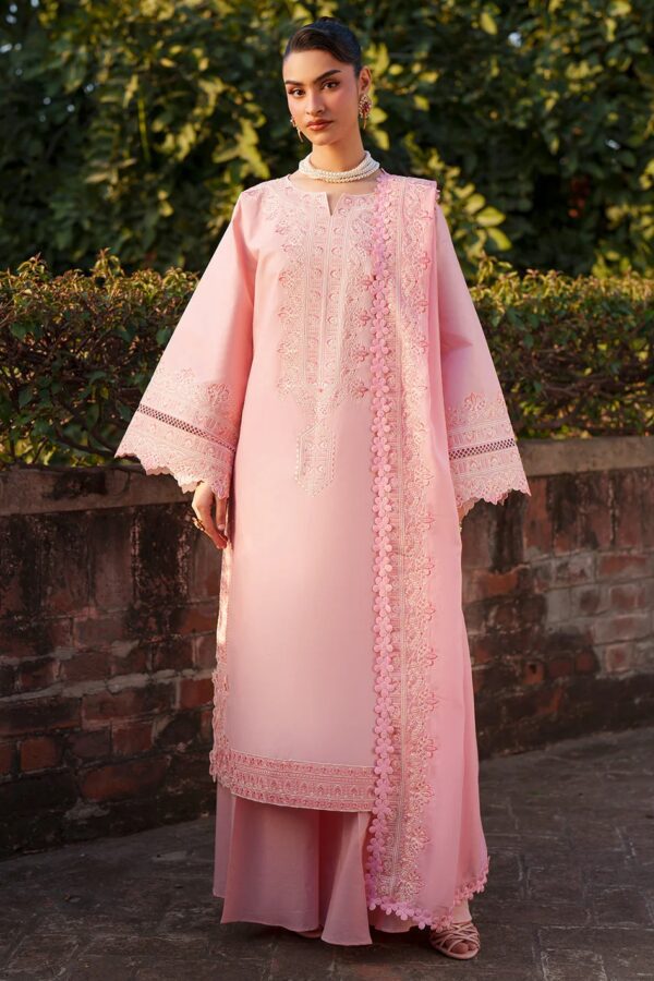 F-13 | Fiona Lawn '26 | Mahnur