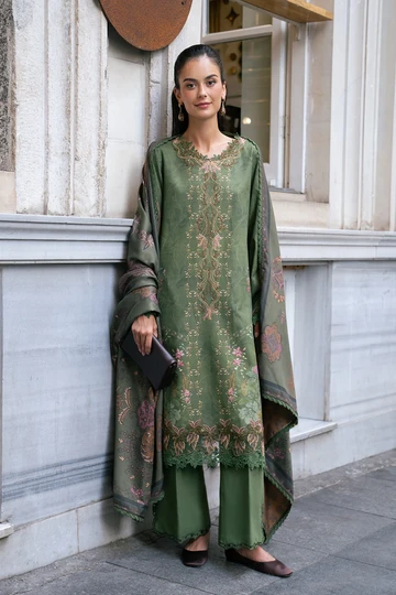 Amber | Meet Me In Istanbul Winter26 | Rang Rasiya