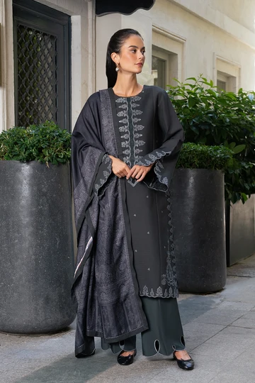Slate | Meet Me In Istanbul Winter26 | Rang Rasiya